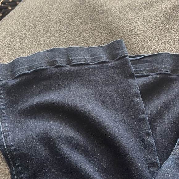 Express - Picture 4 of 5